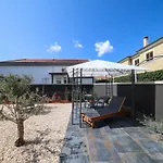 Apartment Bronzato